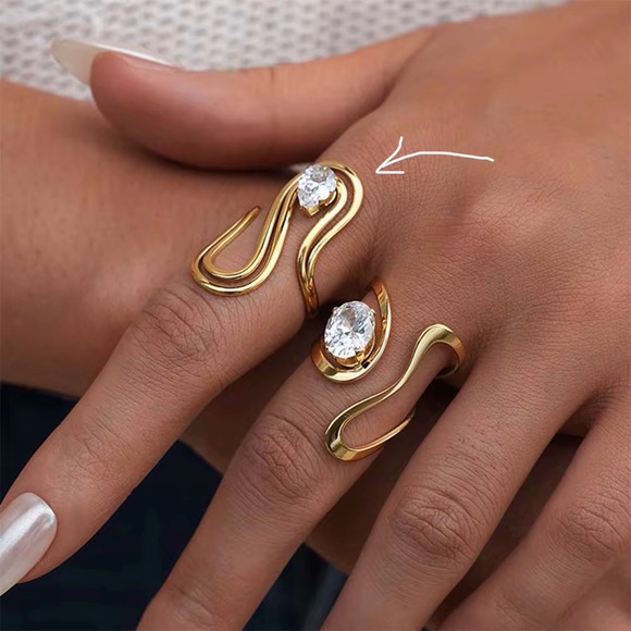 18K Gold Plated Adjustable Cubic Zirconia Ring - Picture 3 of 6